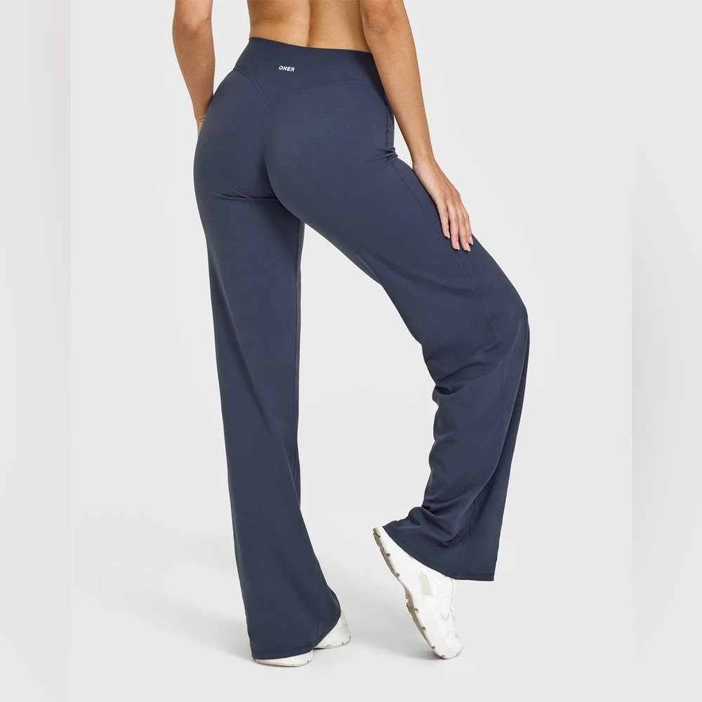 Oner Active SOFTMOTION STRAIGHT LEG BOTTOMS (used)